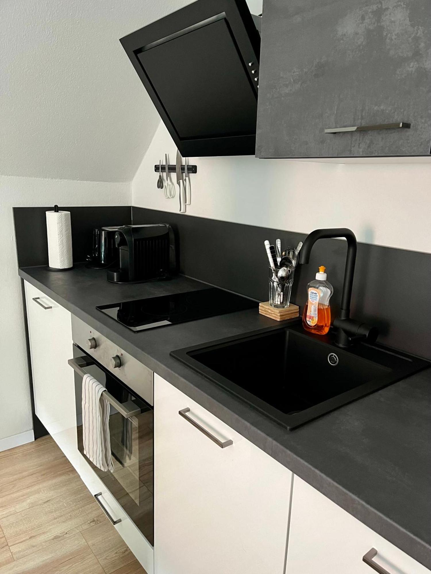 Flores City Center Studio - Easy Self-Check-In Graz Buitenkant foto