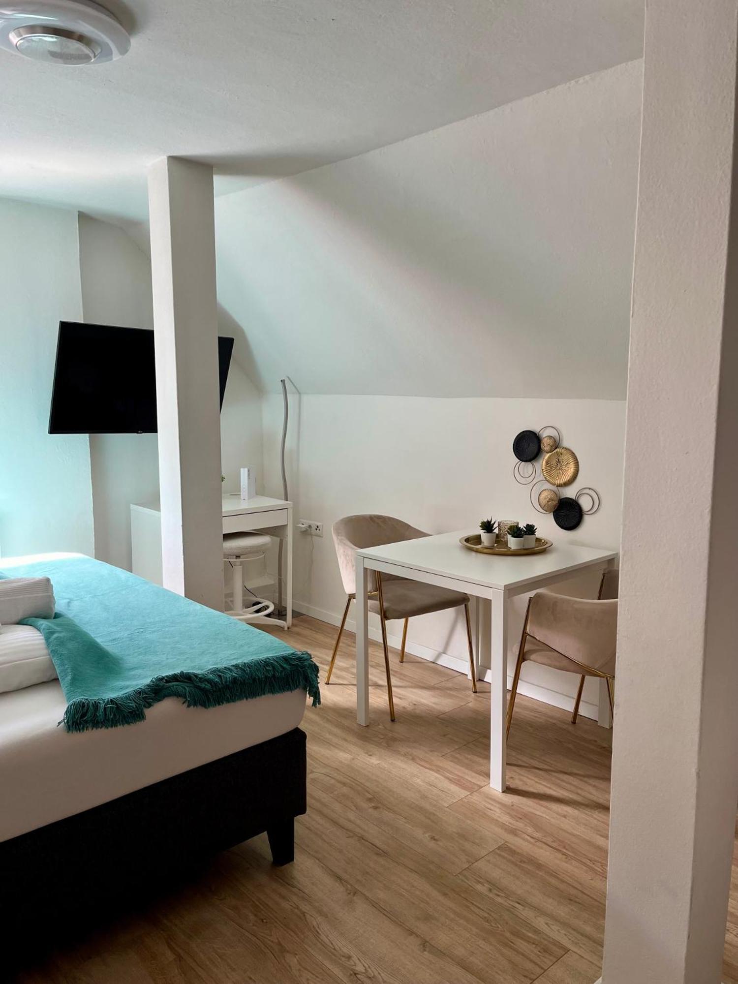Flores City Center Studio - Easy Self-Check-In Graz Buitenkant foto