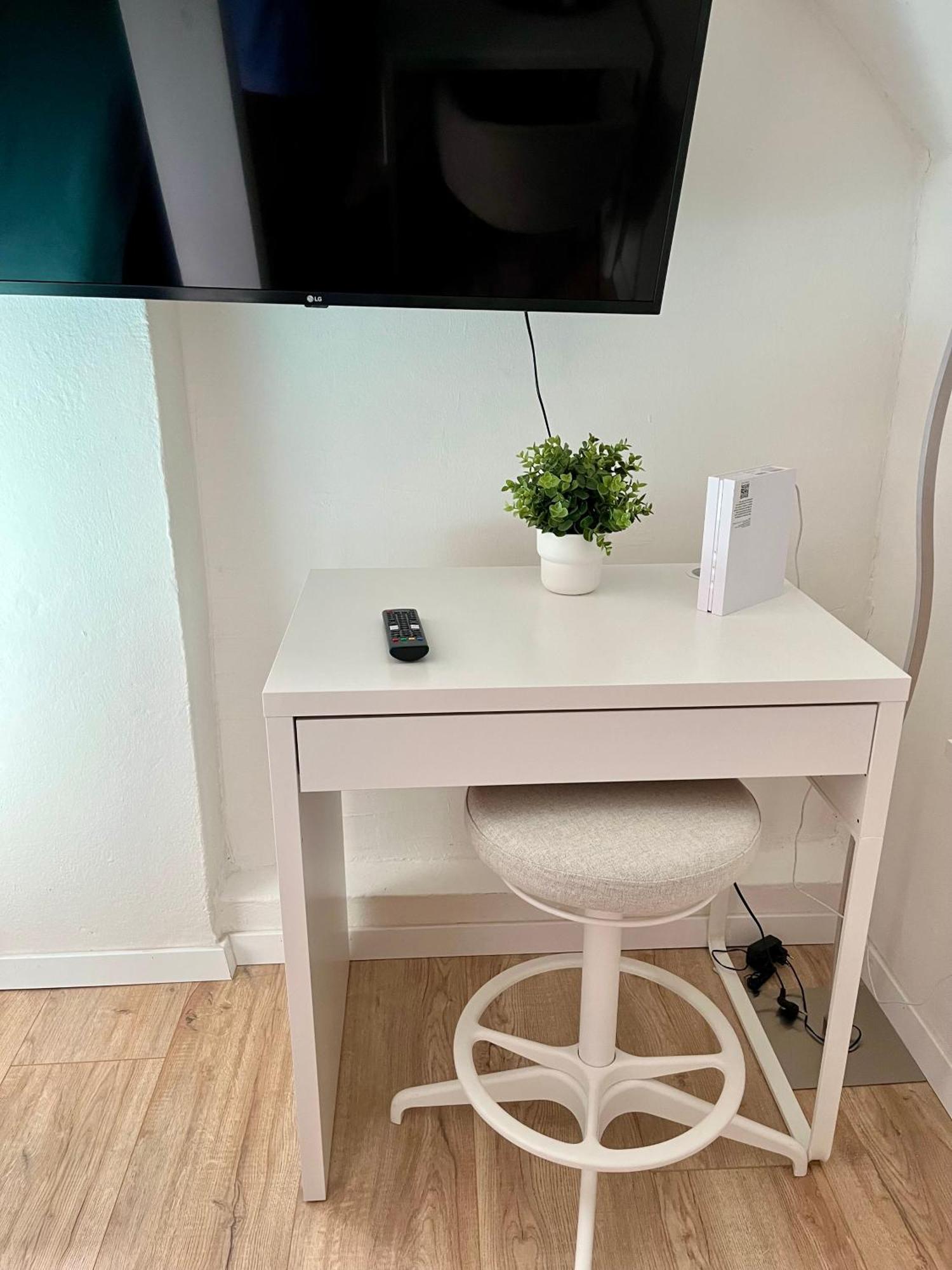 Flores City Center Studio - Easy Self-Check-In Graz Buitenkant foto